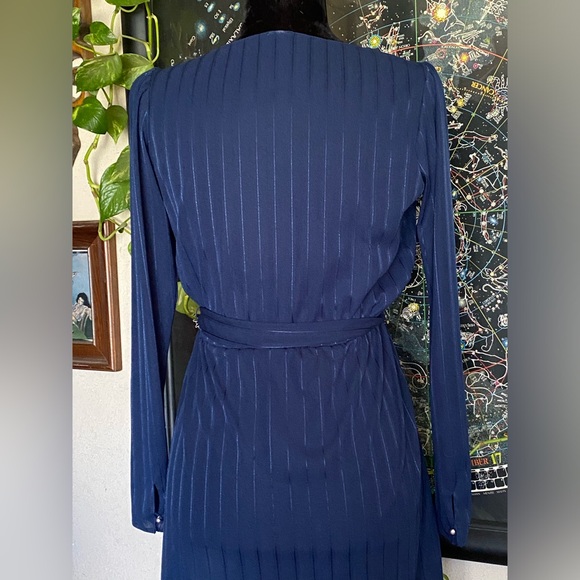 VTG Sheer Polyester Blue Dress. S/M. Belt. Elastic Waist. Tagless. - Picture 10 of 16